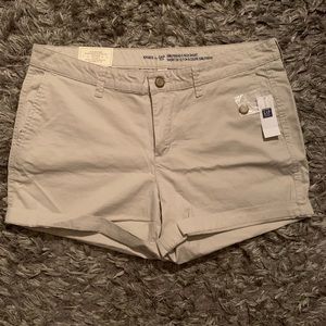Gap Factory Girlfriend 5” Short
